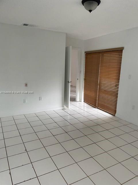 Building Photo - 9702 SW 138th Ave
