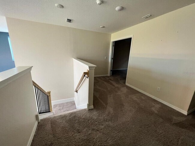 Building Photo - 700 Split Hoof Dr