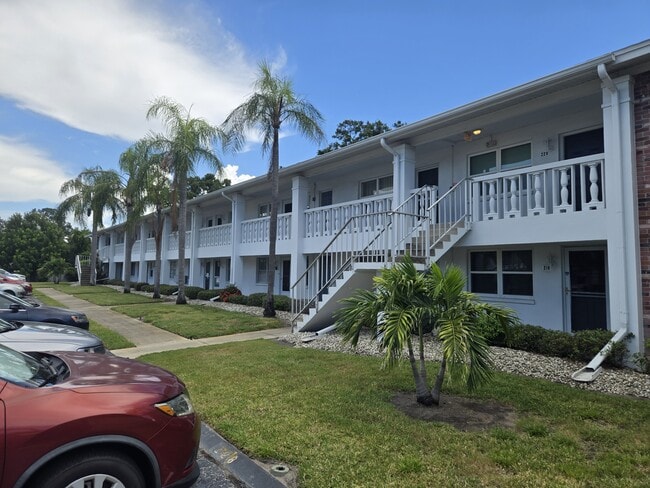 Building Photo - 216 Brandywine Dr
