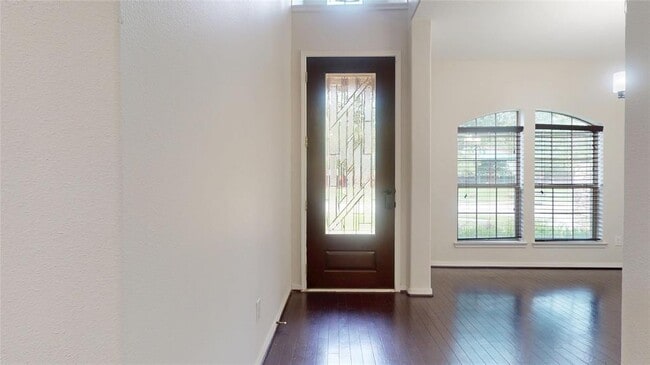 Building Photo - 26503 Forest Pine Ln