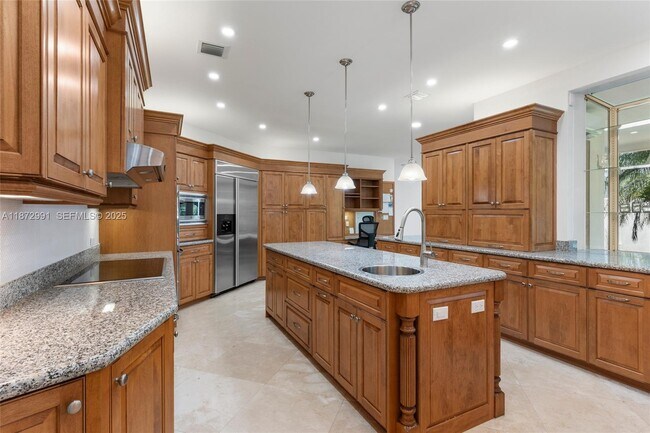 Building Photo - 6190 SW 102nd St