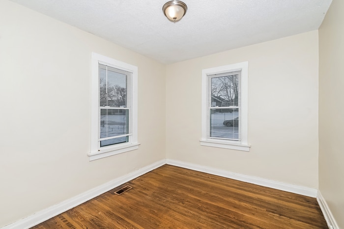 Building Photo - 3820 Jackson St NE