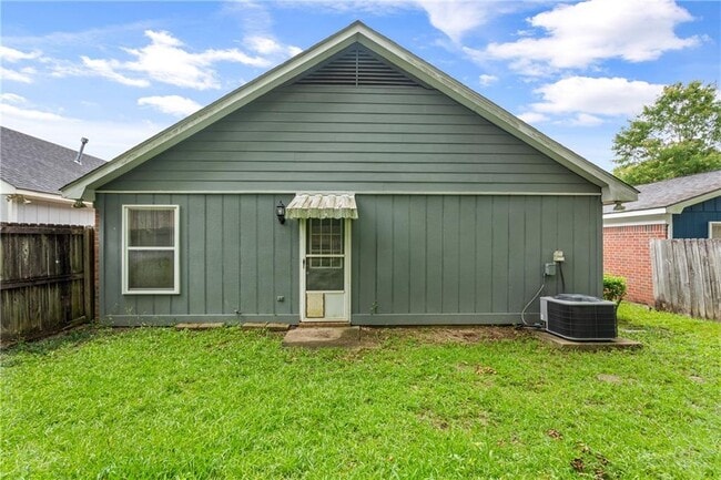Building Photo - 3505 Pepper Ridge Dr