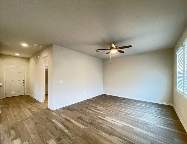 Building Photo - 1602 Jacey Way