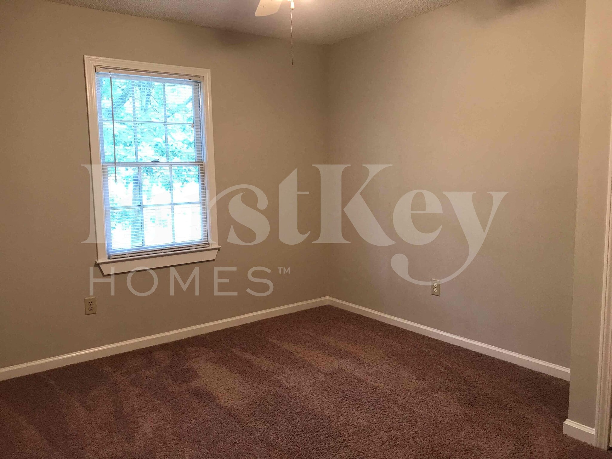 Building Photo - 1201 Creekwood Cove