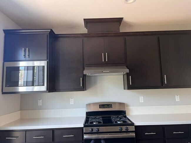 Building Photo - 1010 Mud Pie Ln