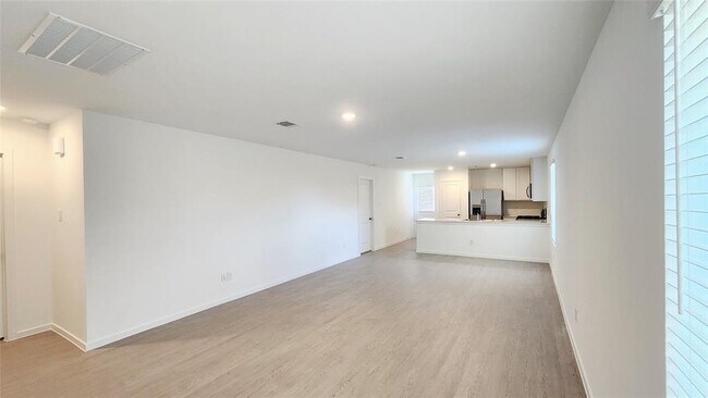 Building Photo - 3044 Dawn Sound Dr