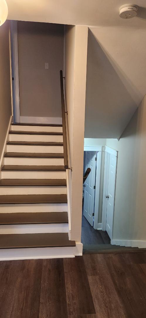 Building Photo - 403 Leola Dr