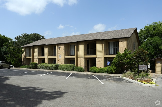 Building Photo - The Hilltop Apartment Homes