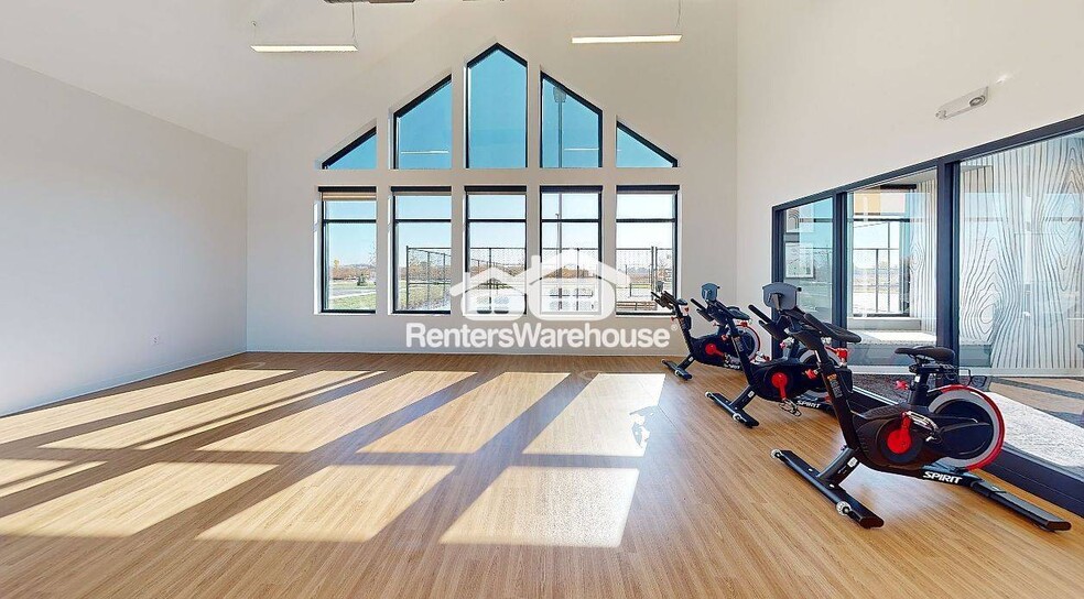 Building Photo - 17520 Driscoll Pl