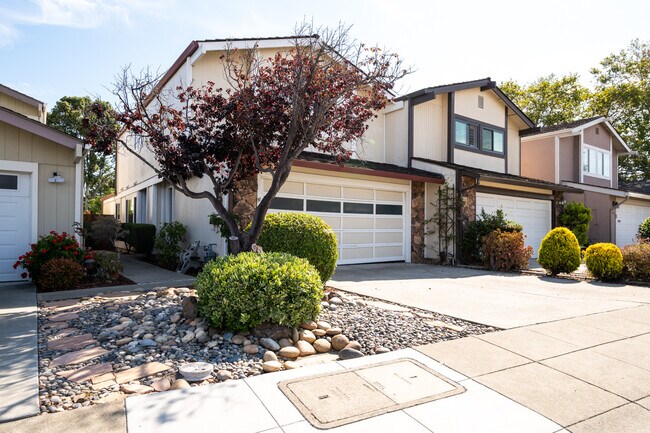 Building Photo - 1034 Shoal Dr