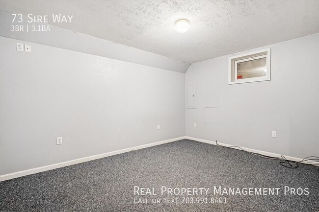 Building Photo - 73 Sire Way
