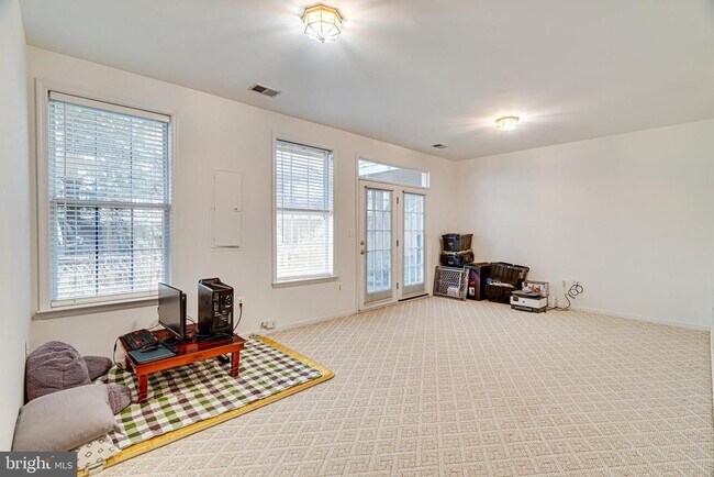 Building Photo - 4147 Presgraves Ct