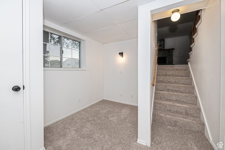 Building Photo - 6329 S Fairwind Dr