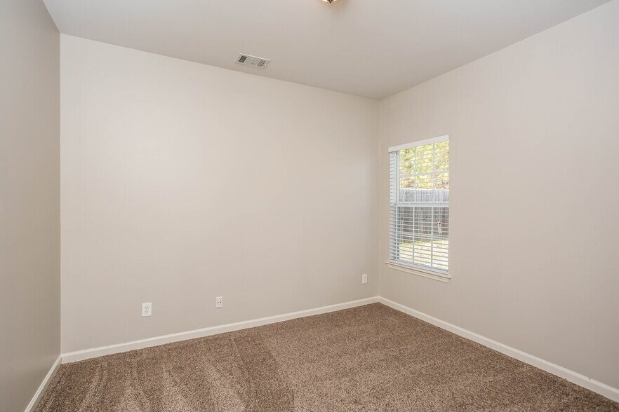 Building Photo - 1115 Watercourse Way