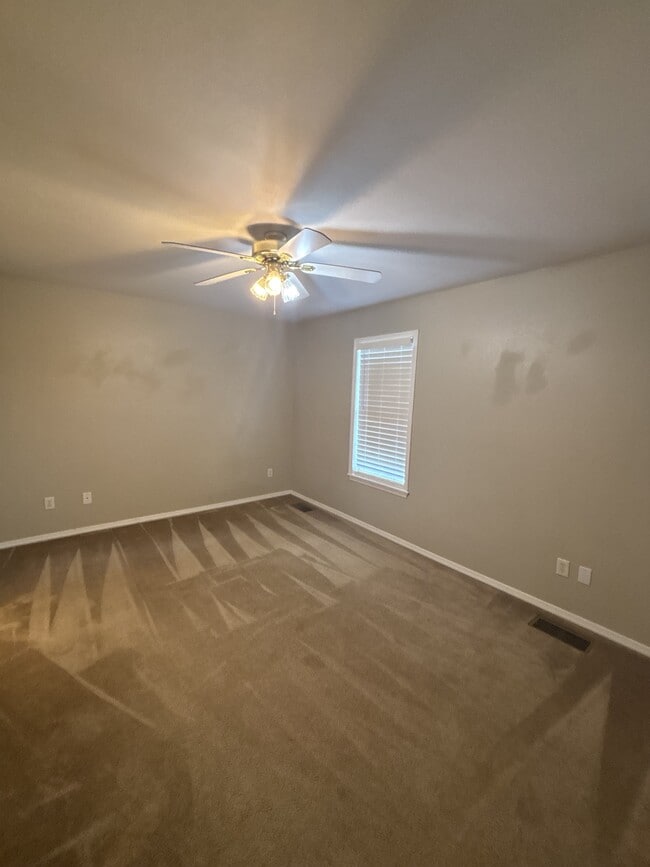 Building Photo - 1115 Farley Cir