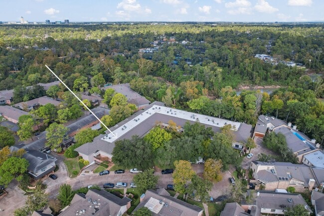 Building Photo - 642 S Ripple Creek Dr