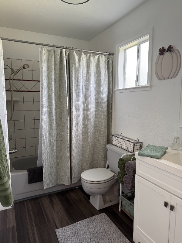 Building Photo - 8907 Amerigo Ave