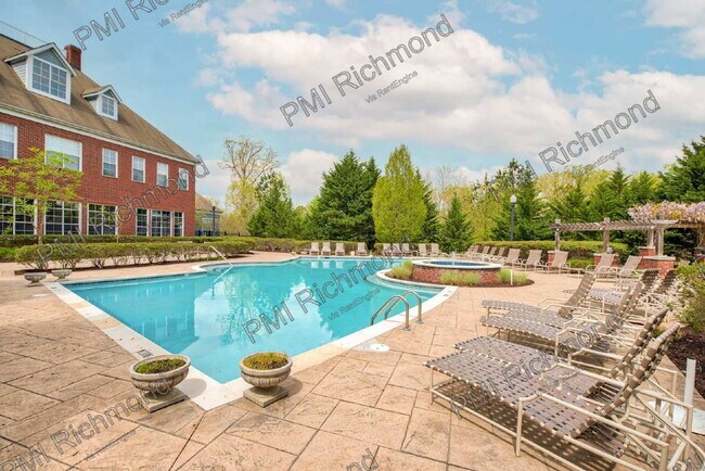 Building Photo - 604 Bristol Village Dr