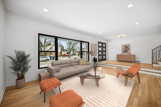 Building Photo - 626 Barberry Rd