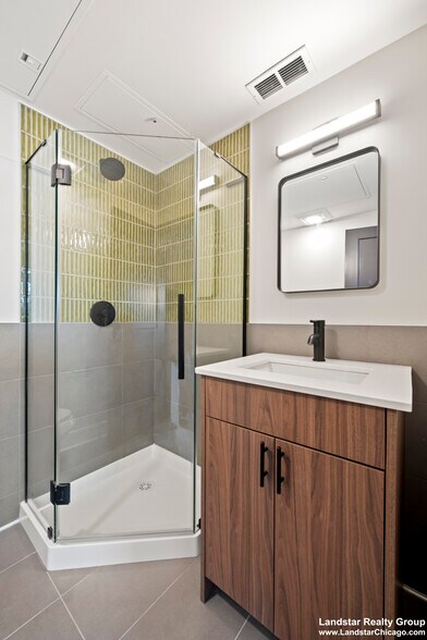 Building Photo - 1241 Chicago Ave