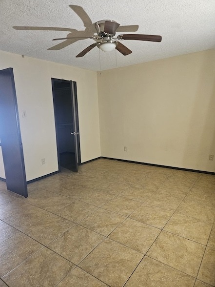 Building Photo - 3923 Cedar Gardens Dr