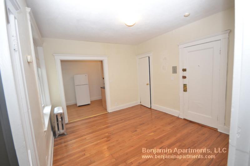 Building Photo - 109 Brainerd Rd