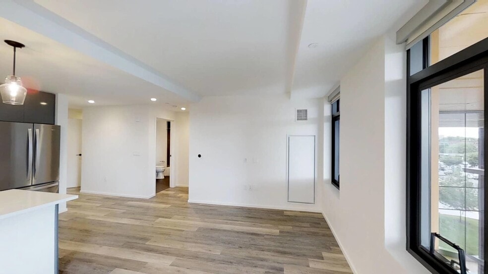 Building Photo - 345 Harrison Ave