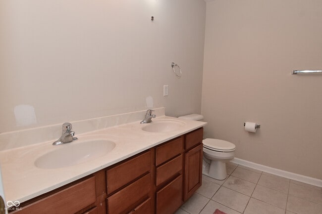 Building Photo - 11829 Esty Way