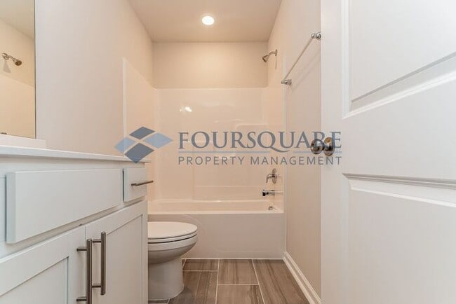 Building Photo - Modern 3-BR / 3.5/4-BA Townhome – New Construction in Apex (Carolina Springs)