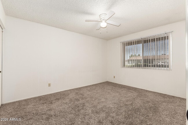 Building Photo - 4013 S Hazelton Ln