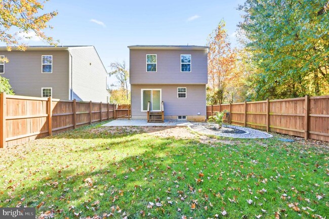 Building Photo - 410 Thelma Rd