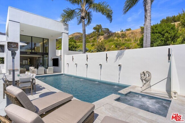 Building Photo - 3851 Sweetwater Canyon Dr