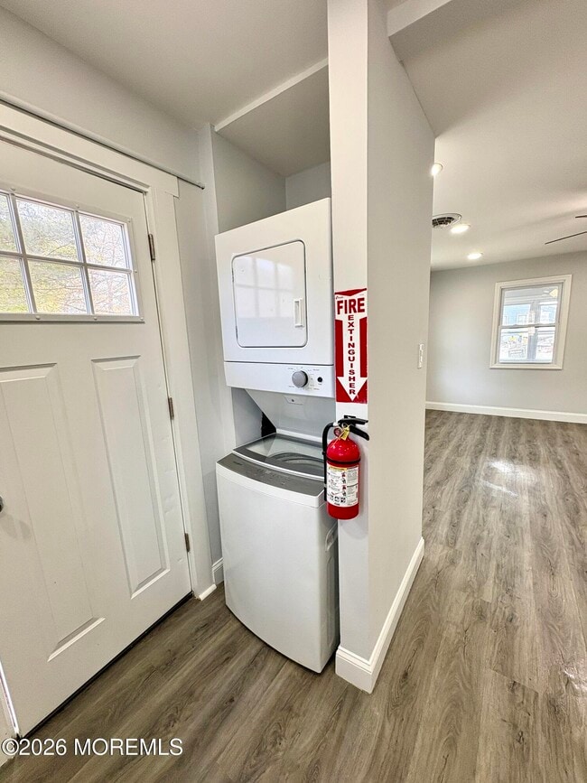 Building Photo - 711 McKinley Ave