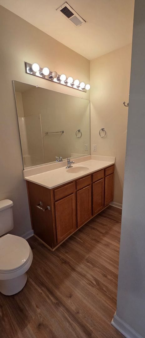 Building Photo - Great condo near Hanes Mall area, Clemmons and I40