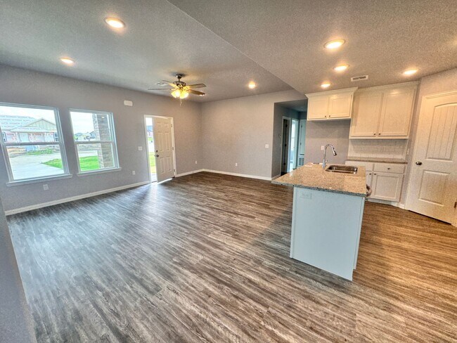 Building Photo - Brand-New 3 Bed, 2 Bath Home on Sweet Pea ...