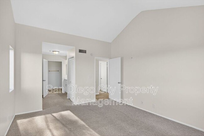 Building Photo - 3980 Faircross Pl