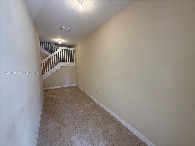 Building Photo - 9516 SW 167th Ave