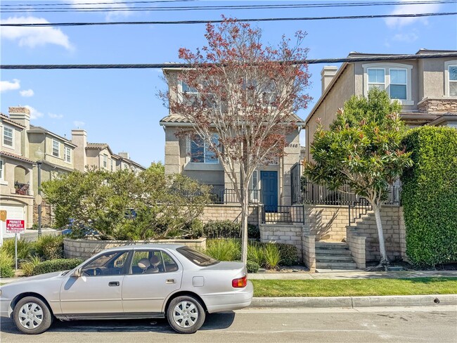 Building Photo - 20546 Earl St