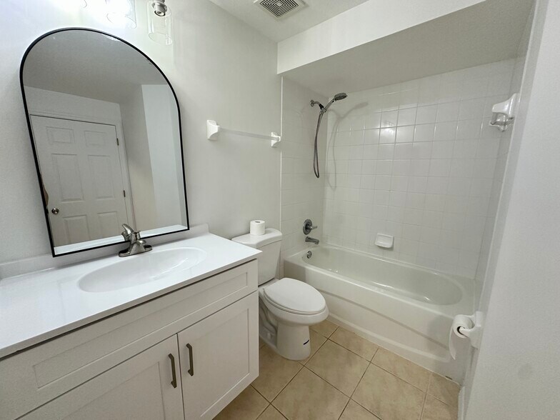 Building Photo - 9055 Colby Dr