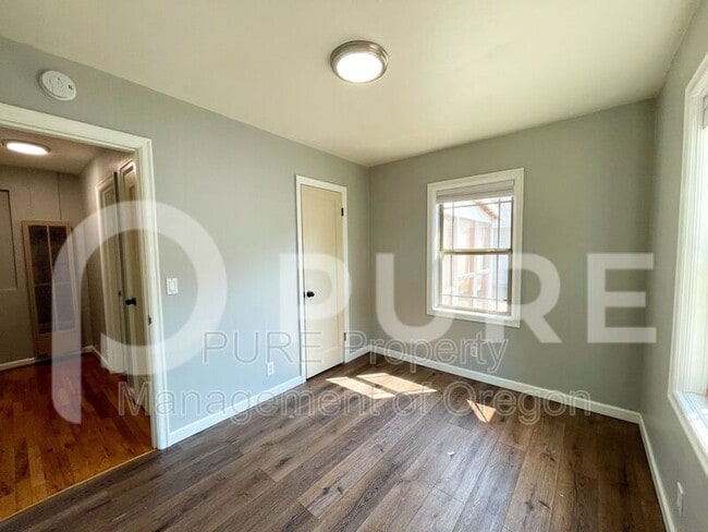 Building Photo - 8506 SE Mill St