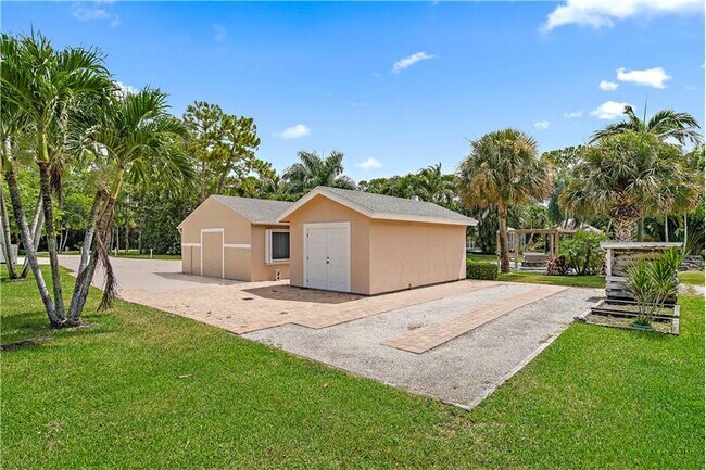Building Photo - 7480 150th Ct N
