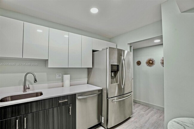 Building Photo - 501 Three Islands Boulevard