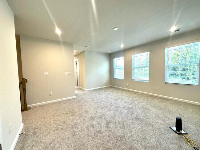 Building Photo - 12003 Gambrell Dr