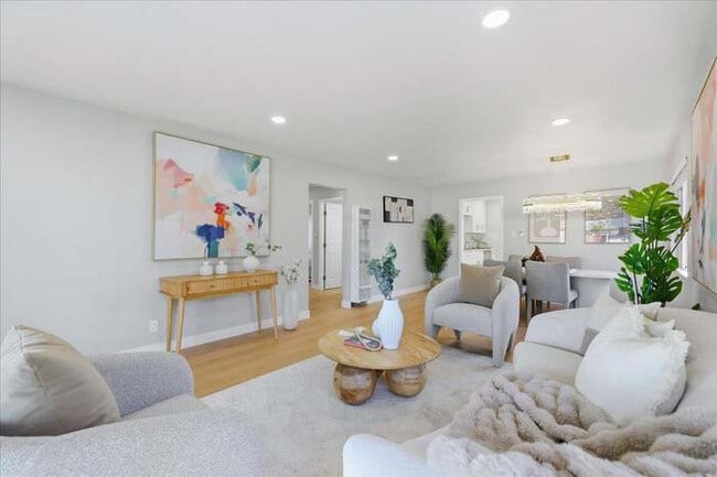 Building Photo - 4564 San Juan Ave