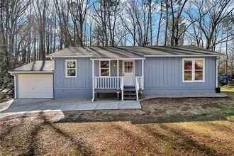 Building Photo - 303 Nottingham Dr