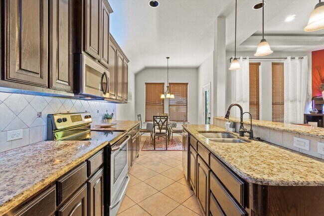 Building Photo - 1525 Avenue A