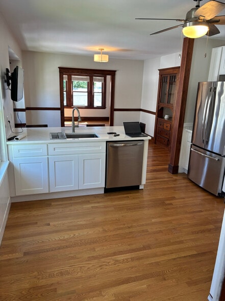 Primary Photo - 13 Ryden St
