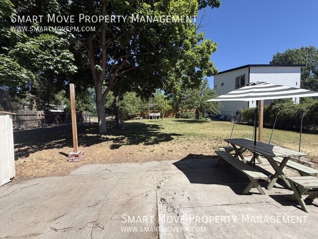Building Photo - 5216 W Wylie Ln
