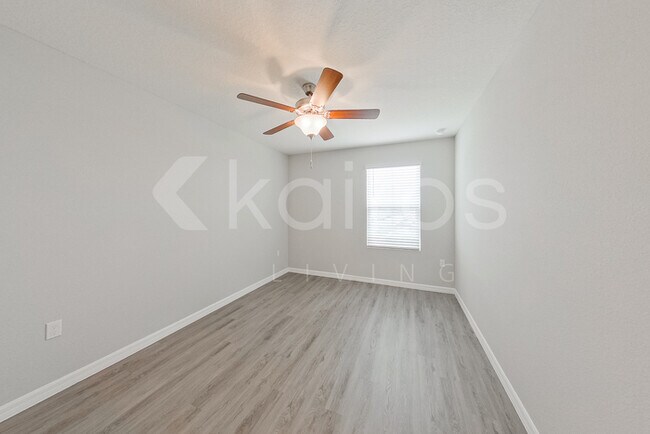 Building Photo - 4451 SW 85 Ln